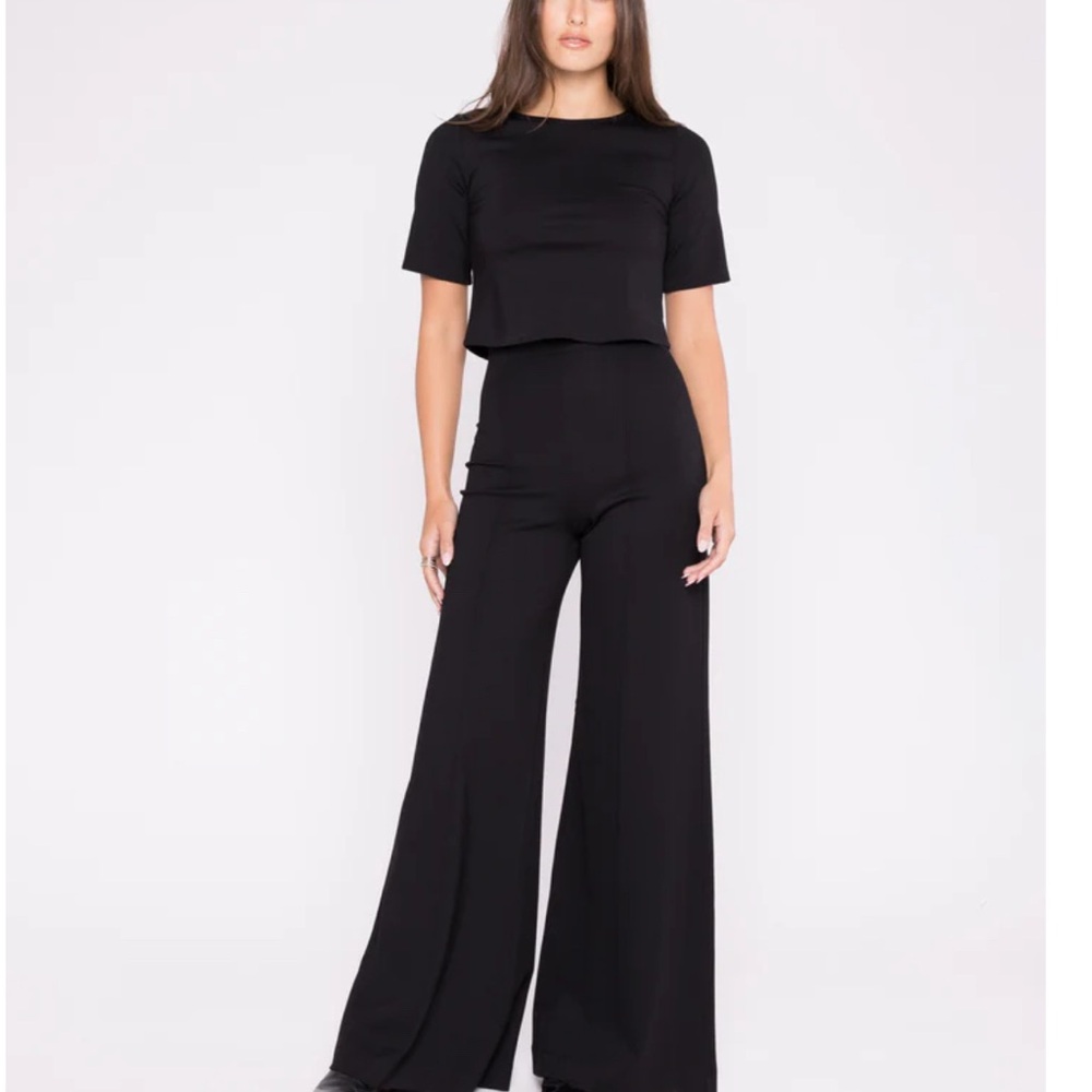 Ripley Rader: The Perfect Pants high-waisted, Wide-leg pant, super flattering!